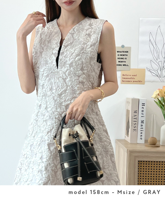 madameh closet 花柄ジャガードワンピース４０　クリーニング済み CLETTEオリジナル☆デザイン襟花柄ジャガードシアーワンピース