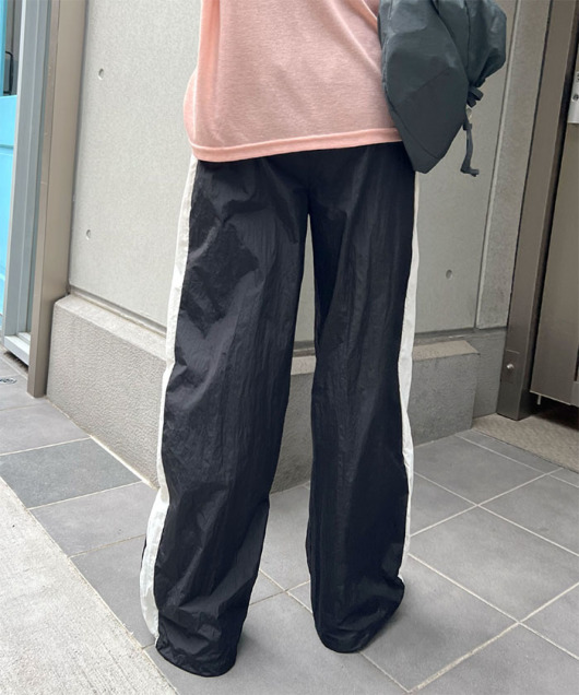 サイドラインナイロンパンツ ボトムス Futier