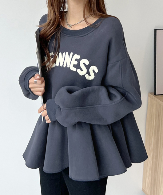 NEWNESSロゴフリルスウェット トップス Futier